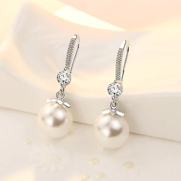 Fine 925 Sterling Silver Luxury Crystal Zircon Pearl Earrings - Picture 1 of 6